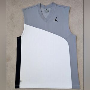 Jordan Sleeveless Basketball Jersey in Light Gray, White & Black